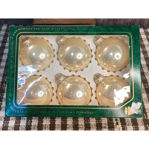 Christmas by Krebs Hand Decorated Ornaments 4 Mica Gold Glass Balls Boxed - Picture 3 of 10